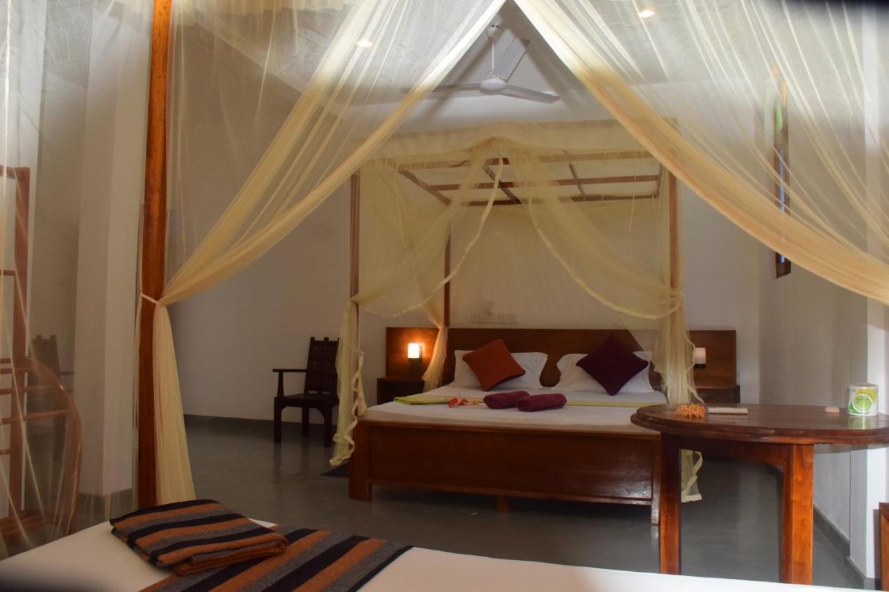 Mira Whales Resort มิริสซา ภายนอก รูปภาพ