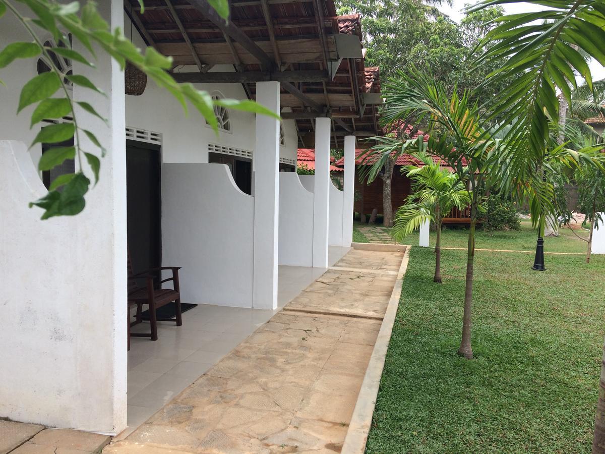 Mira Whales Resort มิริสซา ภายนอก รูปภาพ